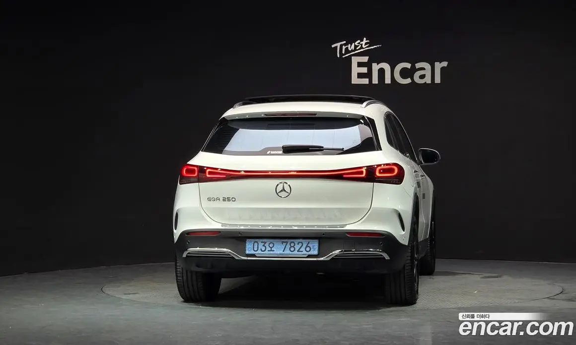 Mercedes-Benz EQA 2024 0.2 автомат (гидро), фото 4