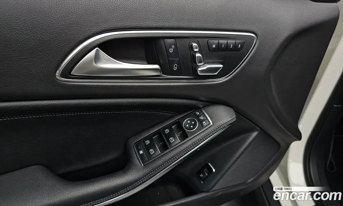 Mercedes-Benz GLA-Class 2017 2.0 автомат (гидро), фото 28