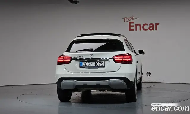 Mercedes-Benz GLA-Class 2017 2.0 автомат (гидро), миниатюра 4