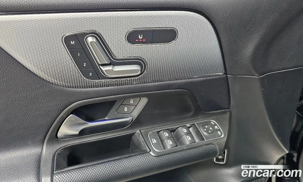 Mercedes-Benz GLB-Class 2021 1.9 автомат (гидро), фото 27