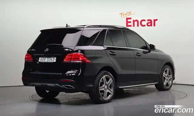 Mercedes-Benz GLE-Class 2016 3.0 автомат (гидро), миниатюра 2