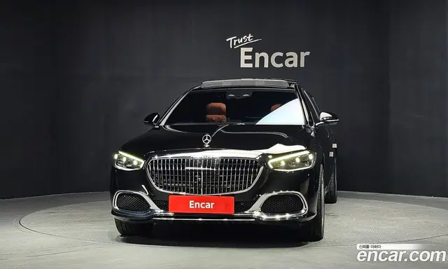 Mercedes-Benz S-Class 2024 4.0 автомат (гидро), миниатюра 3