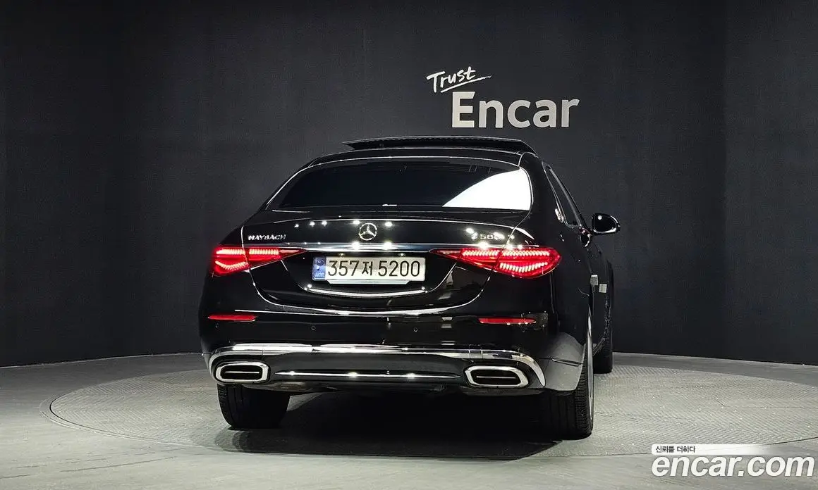Mercedes-Benz S-Class 2024 4.0 автомат (гидро), фото 4