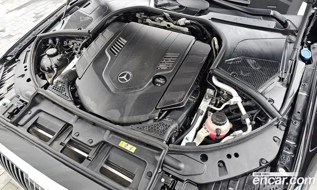 Mercedes-Benz S-Class 2024 4.0 автомат (гидро), миниатюра 6