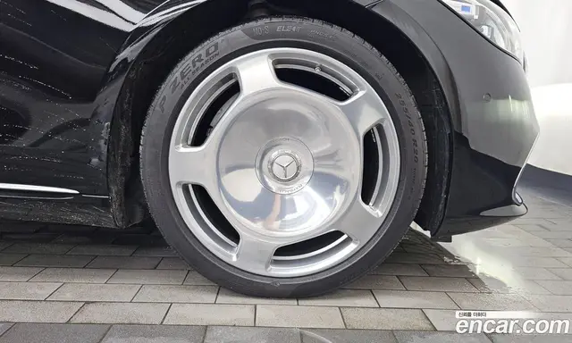 Mercedes-Benz S-Class 2024 4.0 автомат (гидро), миниатюра 7