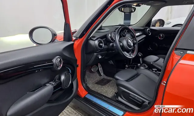Mini Cooper 2018 2.0 автомат (гидро), миниатюра 11 Mini Cooper 2018 2.0 автомат (гидро), миниатюра 11