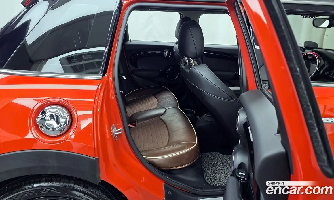 Mini Cooper 2018 2.0 автомат (гидро), фото 12 Mini Cooper 2018 2.0 автомат (гидро), фото 12
