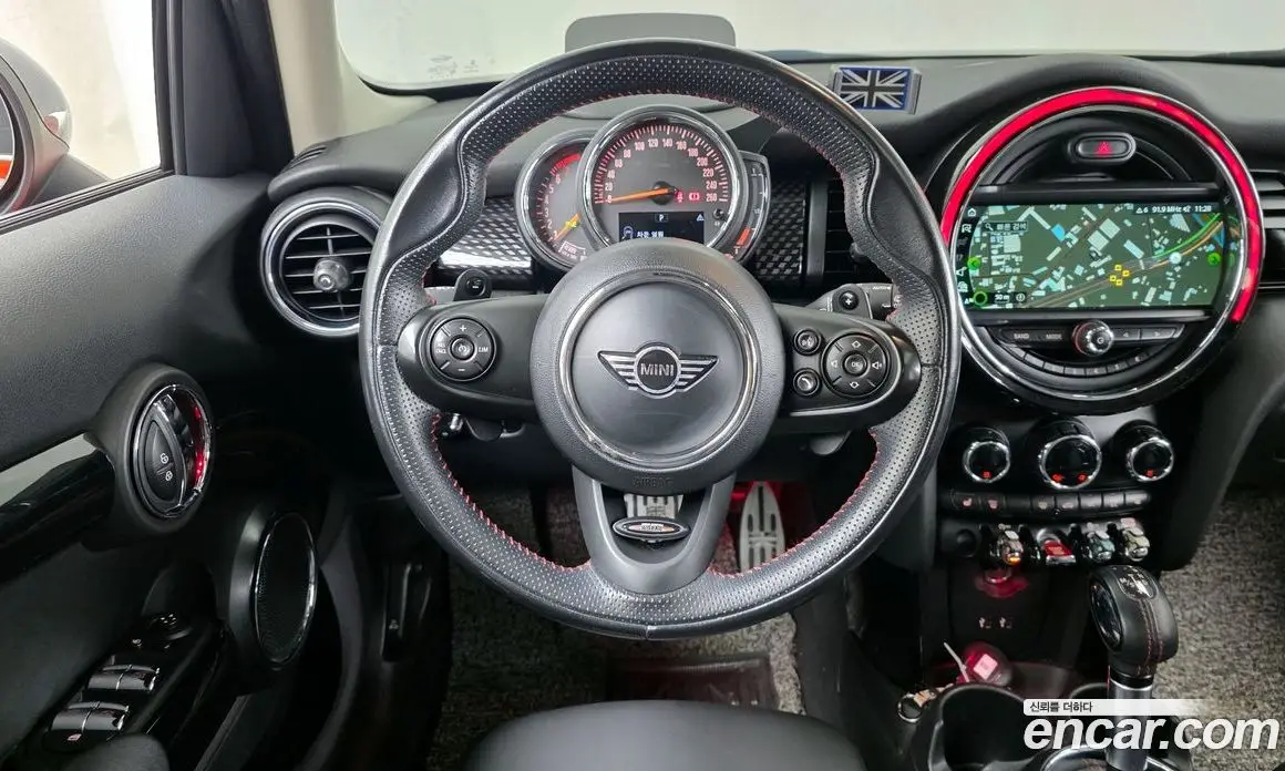 Mini Cooper 2018 2.0 автомат (гидро), фото 13 Mini Cooper 2018 2.0 автомат (гидро), фото 13