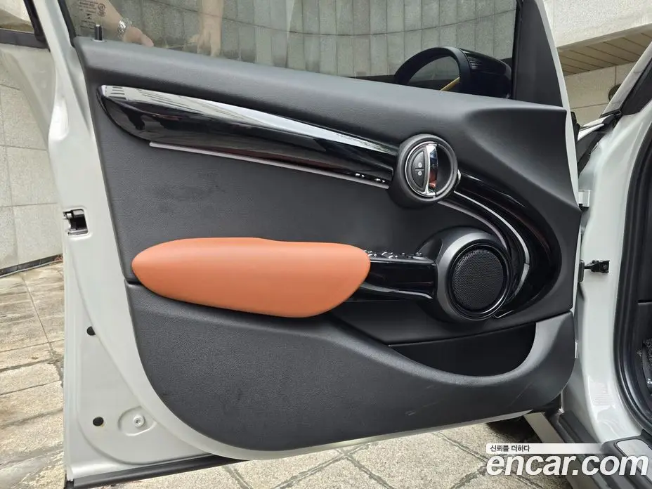 Mini Cooper 2022 2.0 автомат (гидро), фото 17