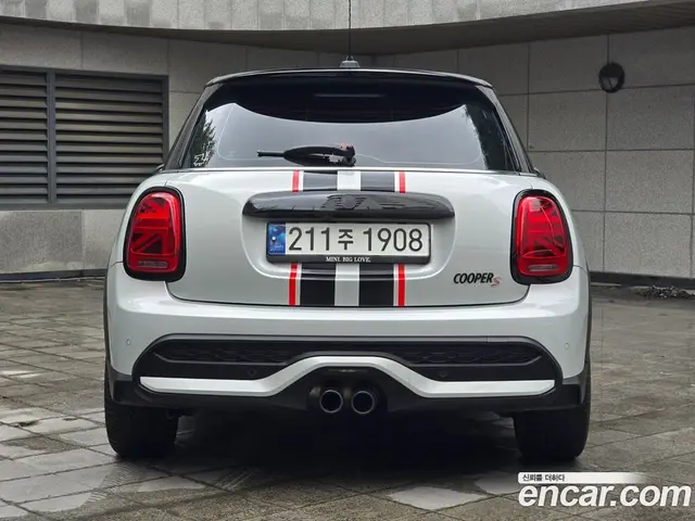 Mini Cooper 2022 2.0 автомат (гидро), миниатюра 4