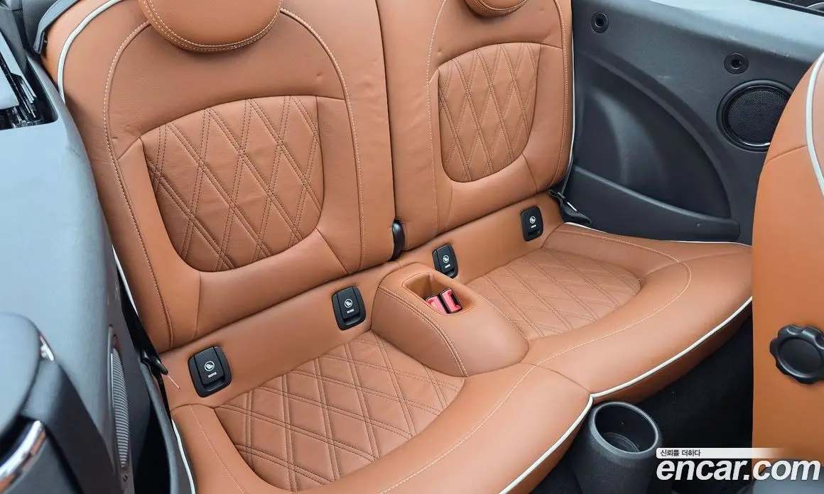 Mini Cooper Convertible 2022 2.0 автомат (гидро), фото 17