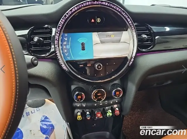 Mini Cooper Convertible 2024 1.5 автомат (гидро), миниатюра 11