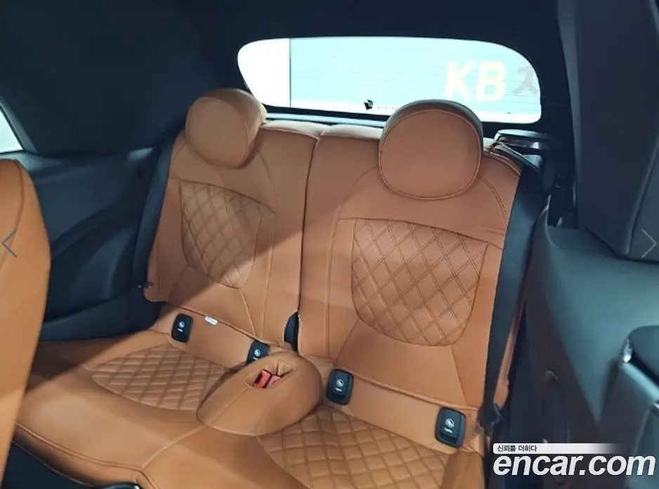 Mini Cooper Convertible 2024 1.5 автомат (гидро), фото 13