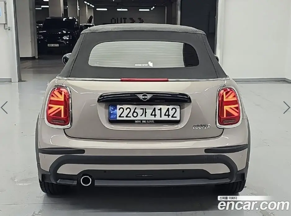 Mini Cooper Convertible 2024 1.5 автомат (гидро), фото 4