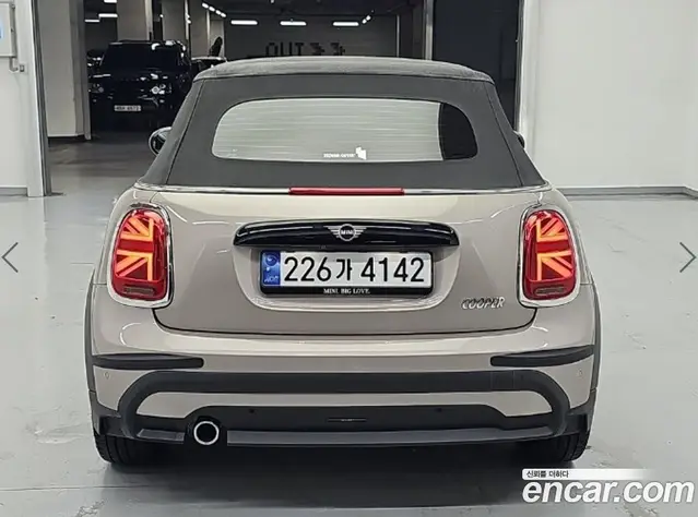 Mini Cooper Convertible 2024 1.5 автомат (гидро), миниатюра 4