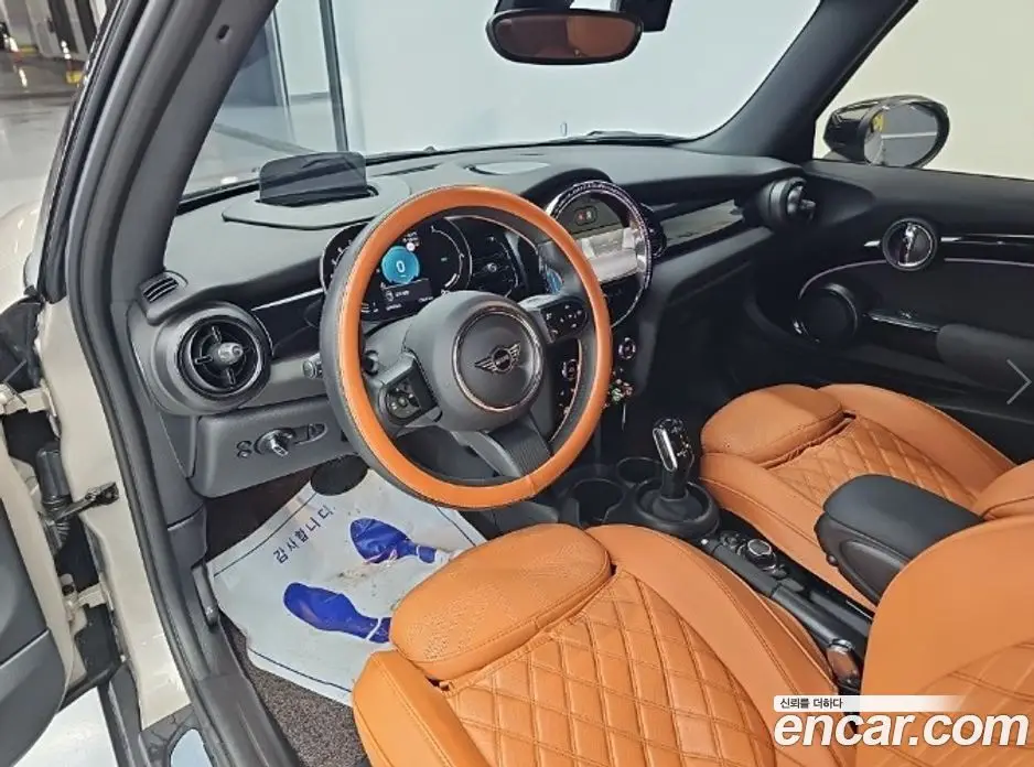 Mini Cooper Convertible 2024 1.5 автомат (гидро), фото 8