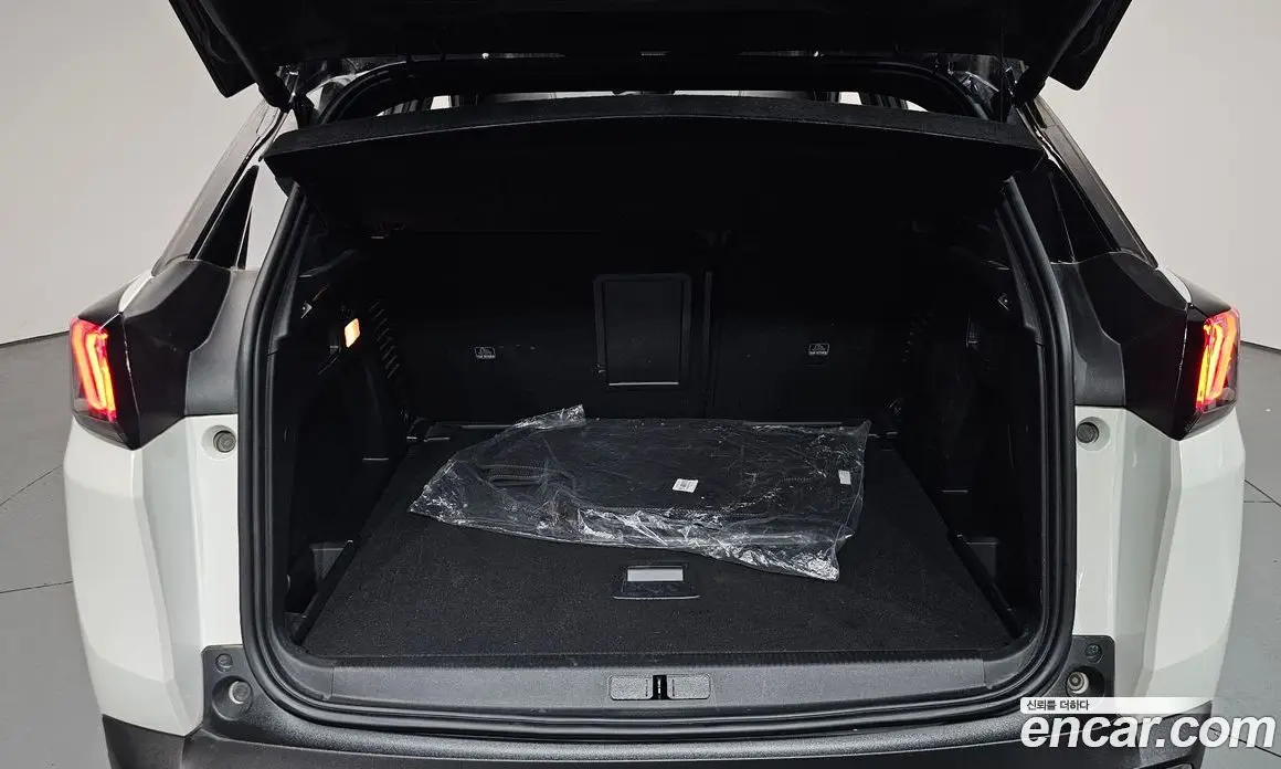 Peugeot 3008 2022 1.5 автомат (гидро), фото 25 Peugeot 3008 2022 1.5 автомат (гидро), фото 25