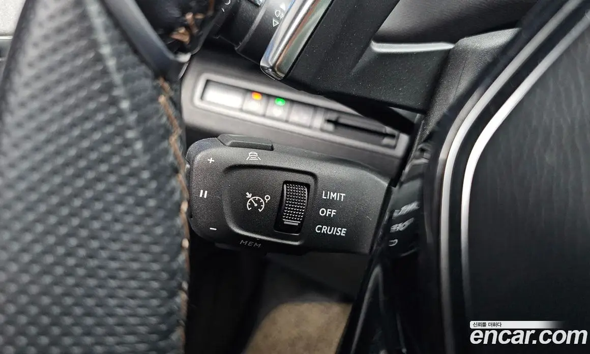 Peugeot 3008 2022 1.5 автомат (гидро), фото 31 Peugeot 3008 2022 1.5 автомат (гидро), фото 31