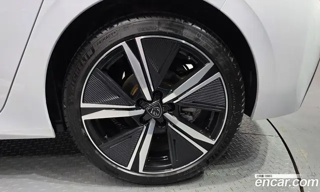 Peugeot 308 2024 1.2 автомат (гидро), миниатюра 7