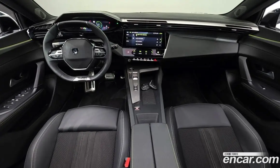 Peugeot 308 2024 1.2 автомат (гидро), фото 10