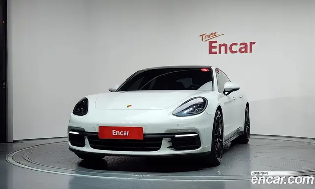 Porsche Panamera 2018 3.0 автомат (гидро), миниатюра 3