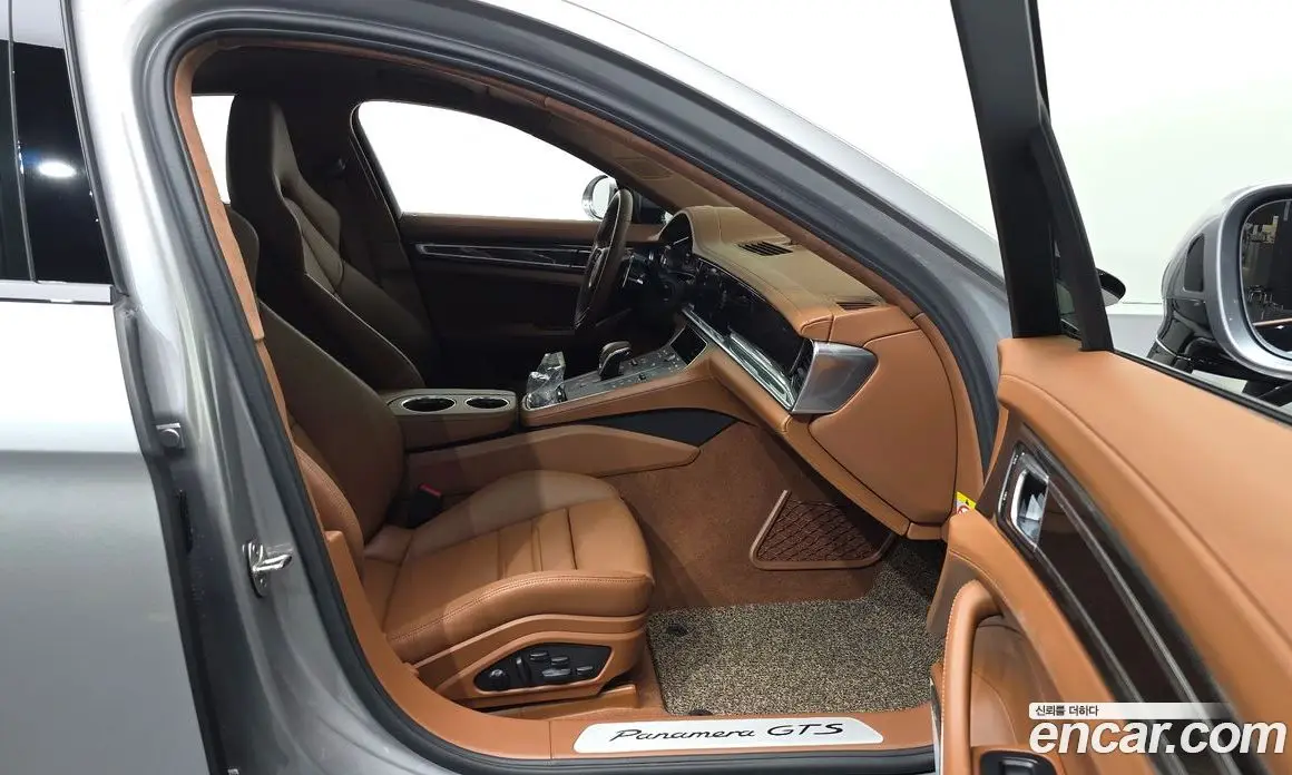 Porsche Panamera 2024 4.0 автомат (гидро), фото 11