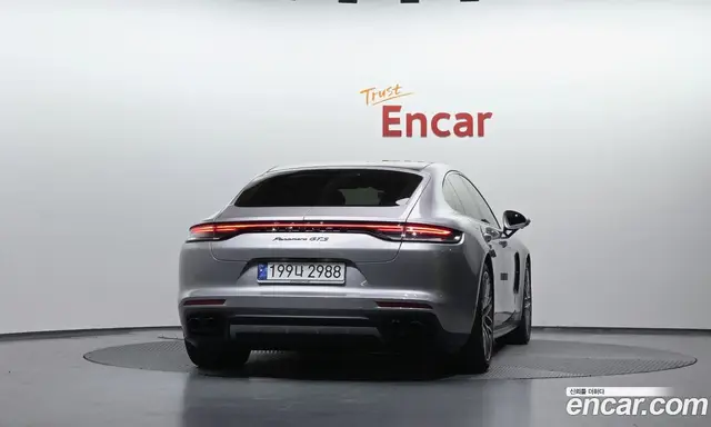 Porsche Panamera 2024 4.0 автомат (гидро), миниатюра 4