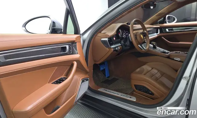 Porsche Panamera 2024 4.0 автомат (гидро), миниатюра 10