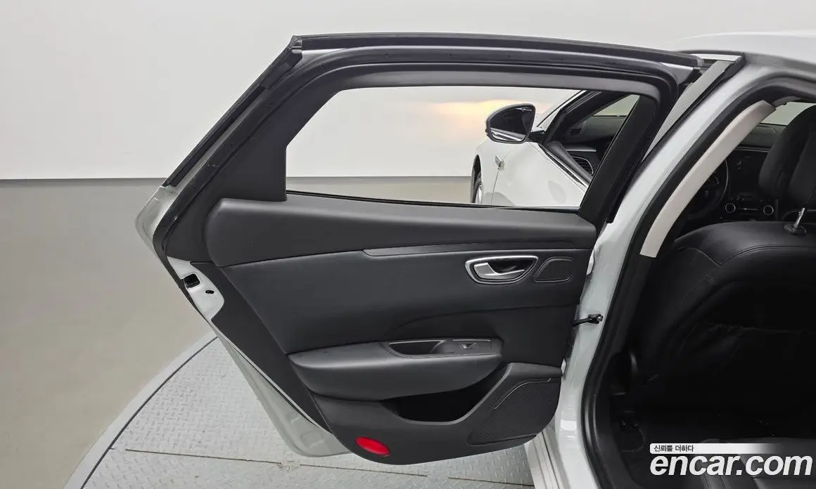 Renault (Samsung) SM6 2018 2.0 автомат (гидро), фото 15