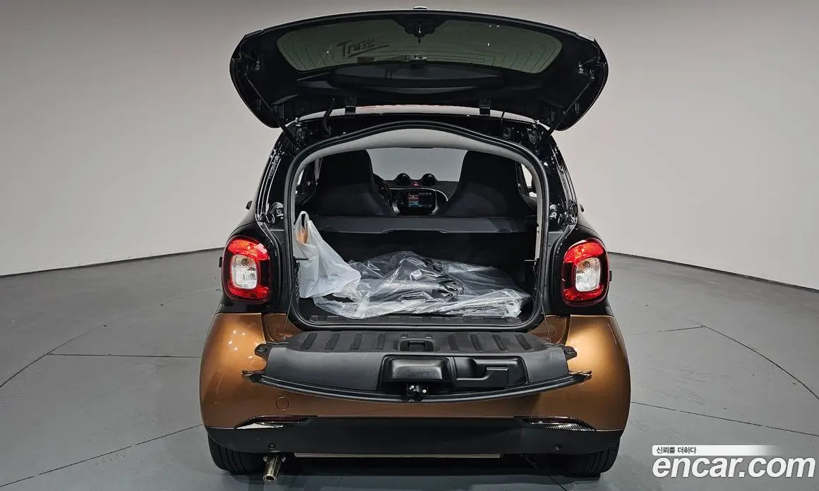 Smart Fortwo 2016 1.0 автомат (гидро), фото 31