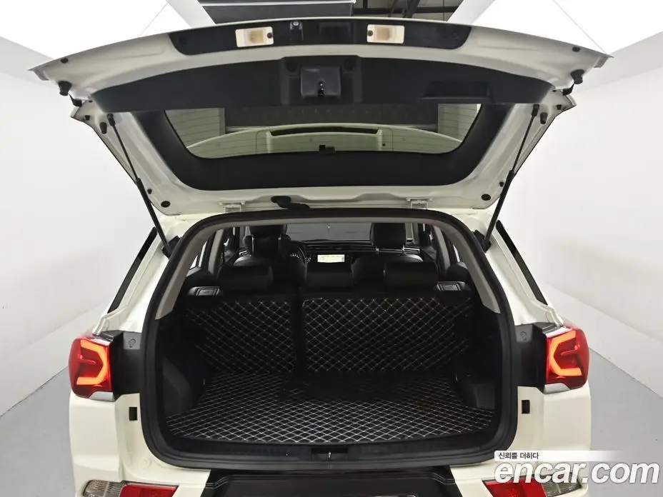 SsangYong Korando 2021 1.5 автомат (гидро), фото 18