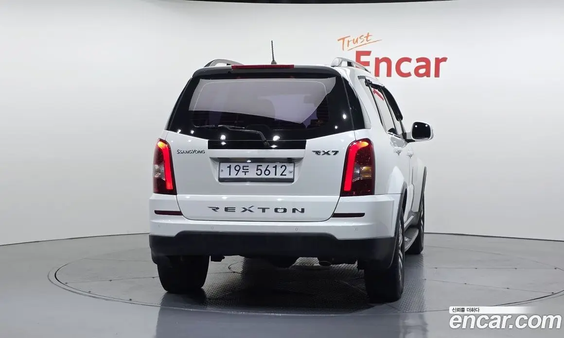 SsangYong Rexton 2014 2.0 автомат (гидро), фото 4