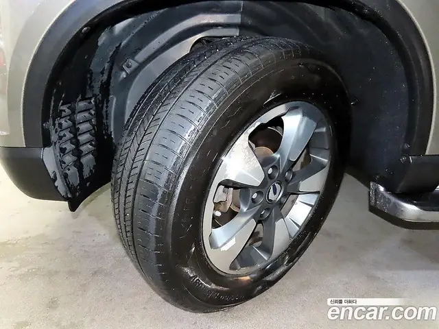 SsangYong Rexton 2017 2.2 автомат (гидро), миниатюра 5