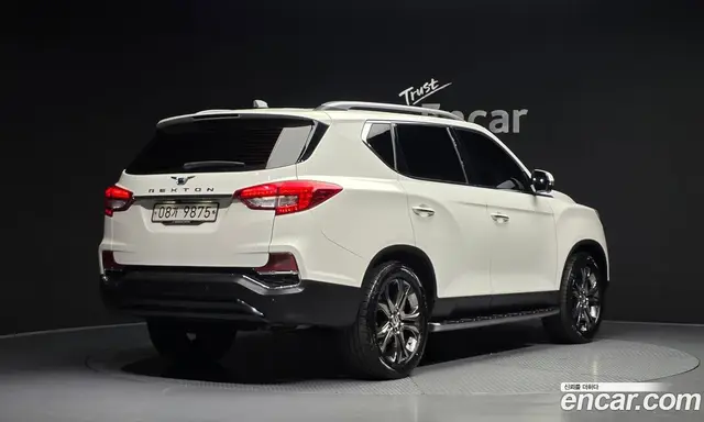 SsangYong Rexton 2017 2.2 автомат (гидро), миниатюра 2