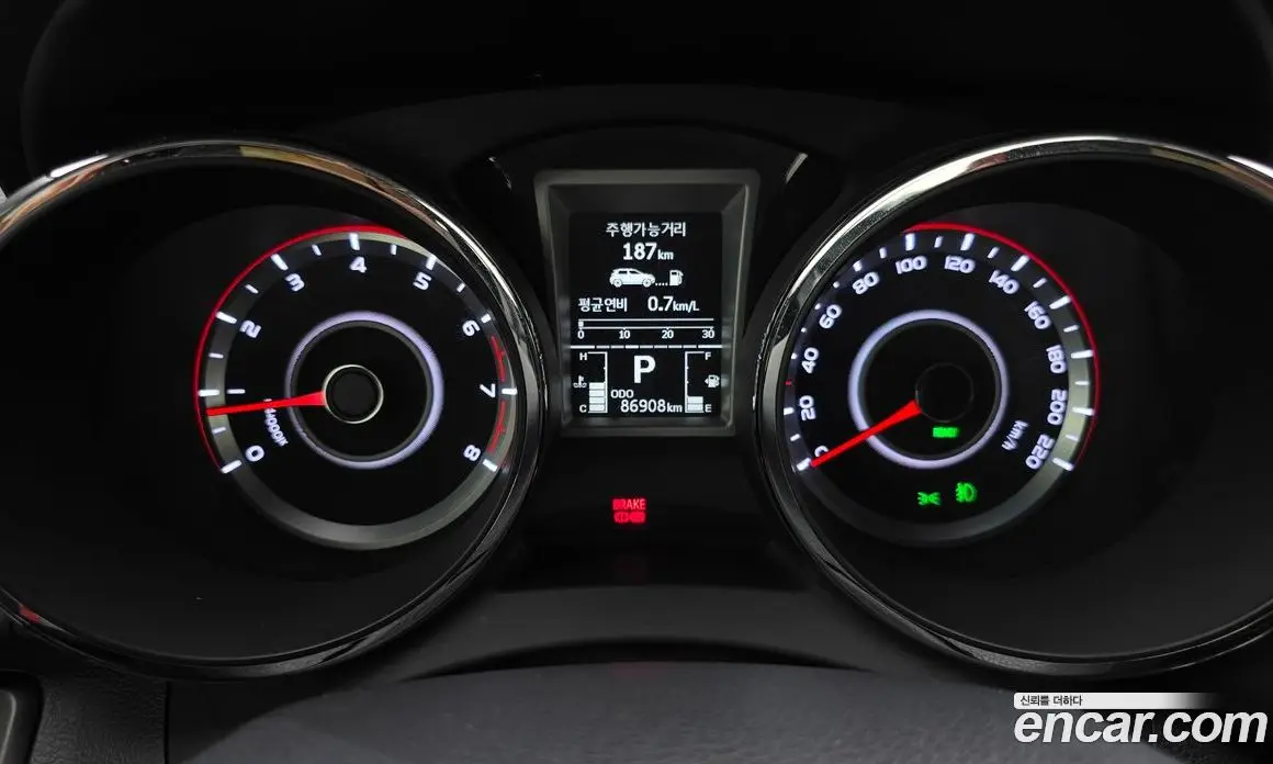 SsangYong TIBOLI 2016 1.6 автомат (гидро), фото 8