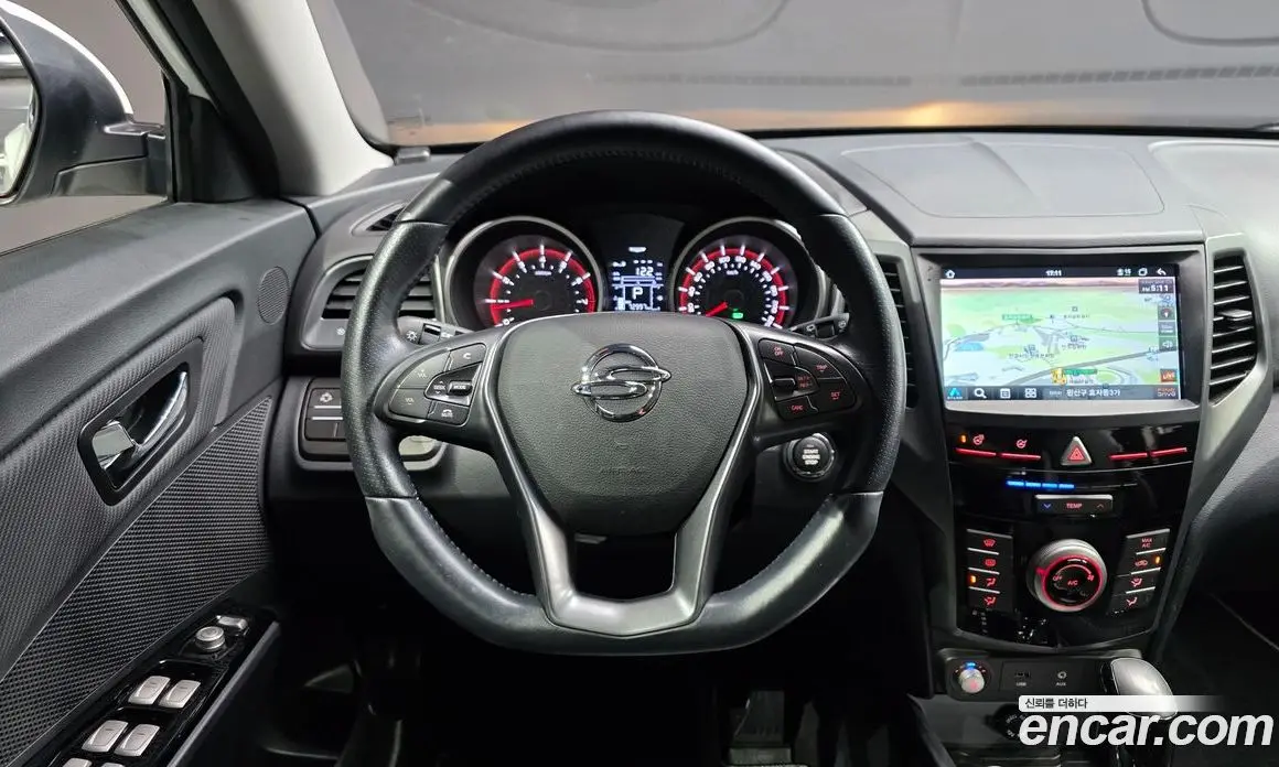 SsangYong TIBOLI 2017 1.6 автомат (гидро), фото 13