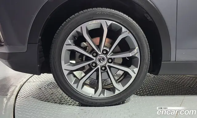 SsangYong TIBOLI 2017 1.6 автомат (гидро), миниатюра 5