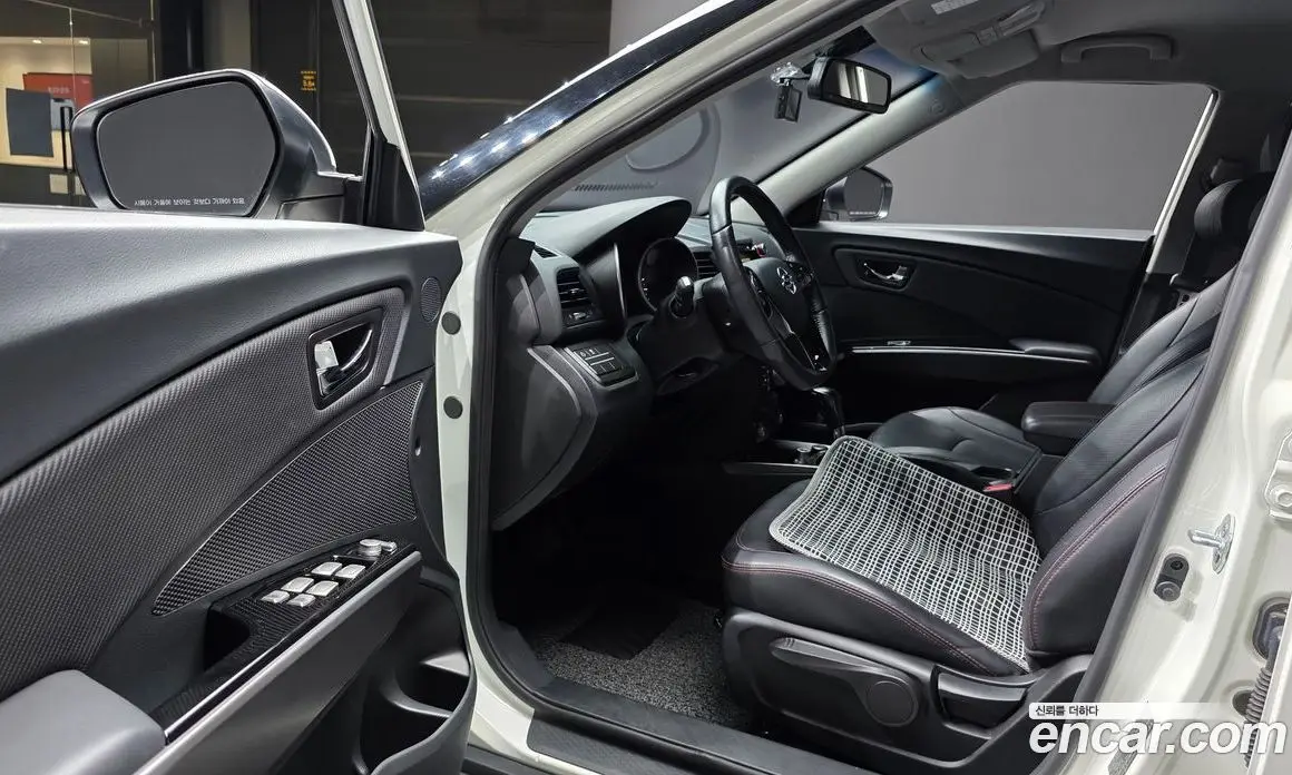 SsangYong TIBOLI 2018 1.6 автомат (гидро), фото 10