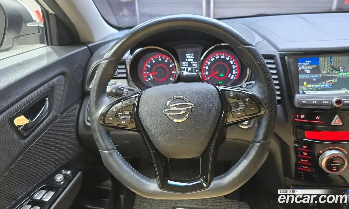 SsangYong TIBOLI 2018 1.6 автомат (гидро), фото 13