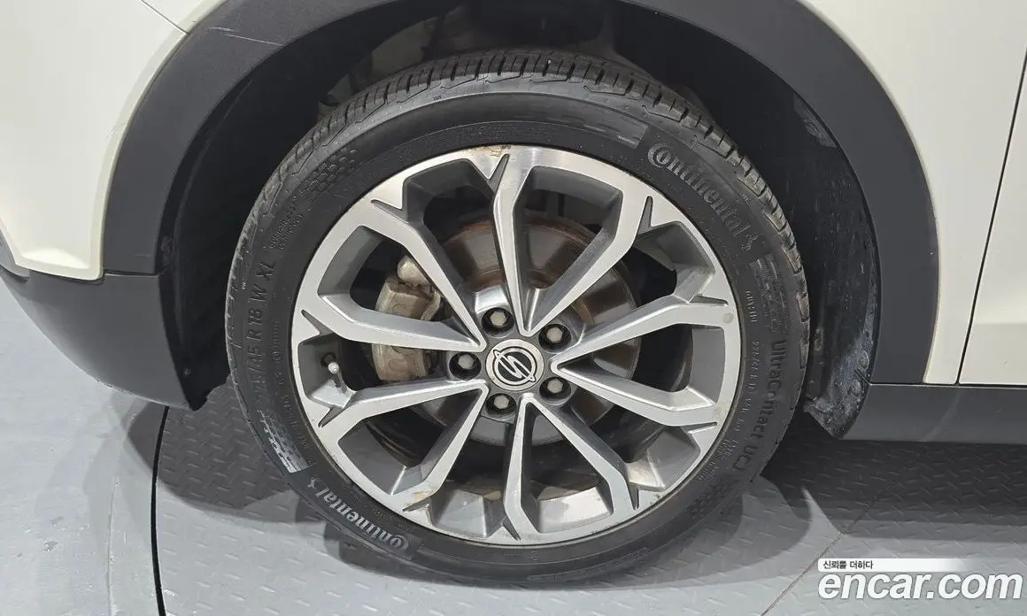 SsangYong TIBOLI 2018 1.6 автомат (гидро), фото 5