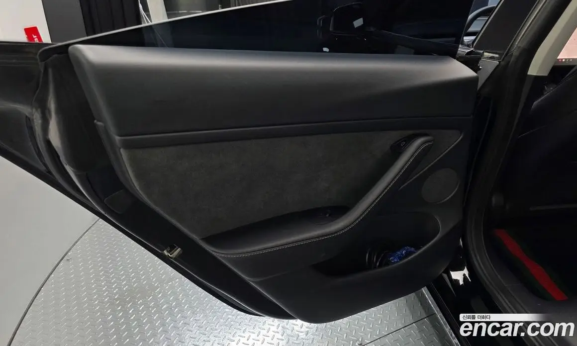 Tesla Model 3 2022 0.2 автомат (гидро), фото 14