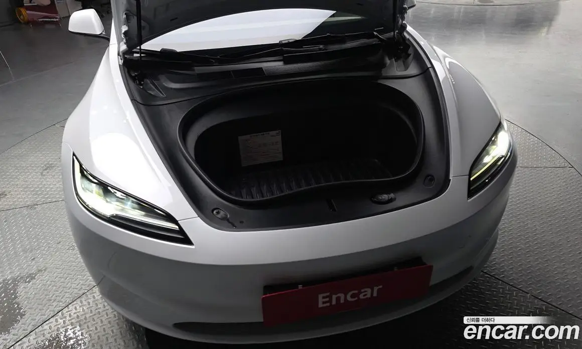 Tesla Model 3 2024 0.2 автомат (гидро), фото 5