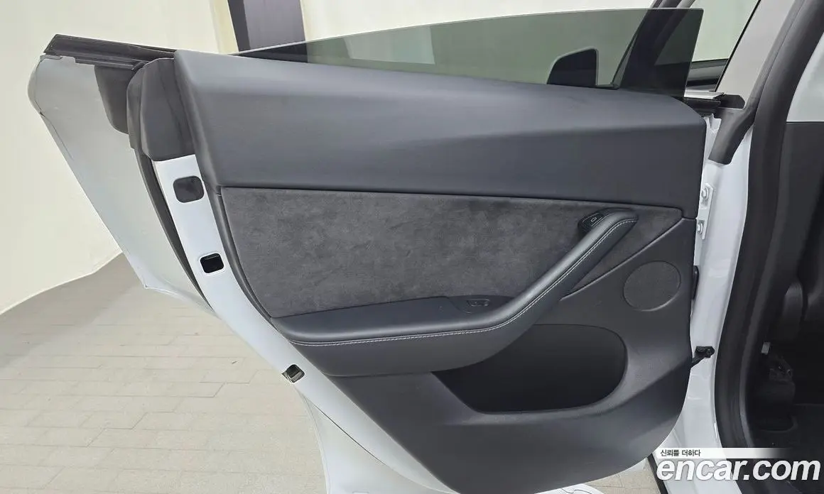 Tesla Model Y 2021 0.2 автомат (гидро), фото 14