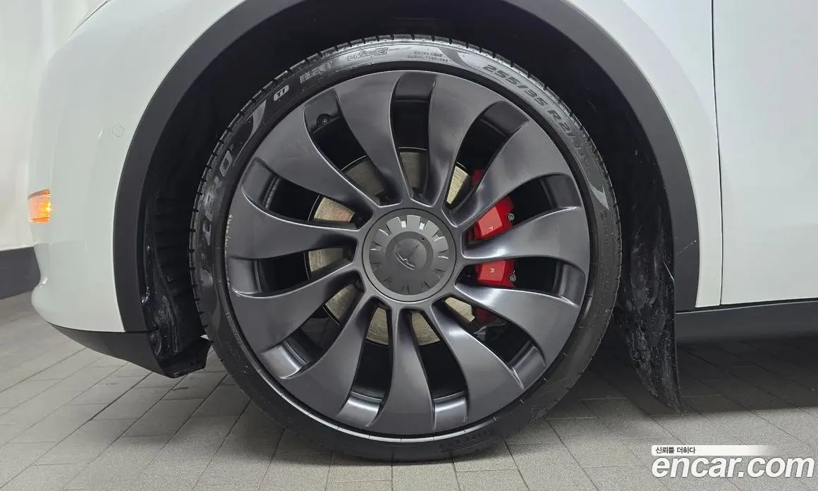 Tesla Model Y 2021 0.2 автомат (гидро), фото 4