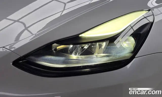 Tesla Model Y 2021 0.2 автомат (гидро), миниатюра 7