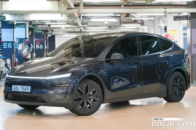 Tesla Model Y, 2026, 1 946 км