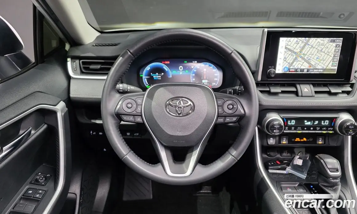 Toyota RAV4 2023 2.5 автомат (гидро), фото 13