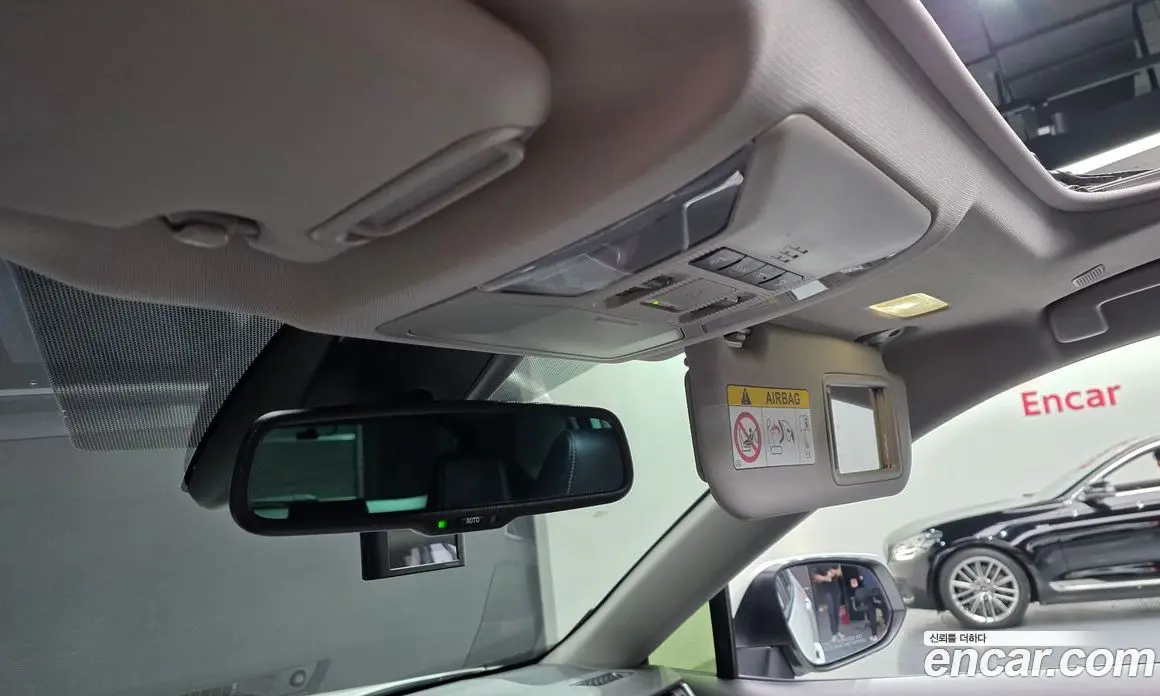 Toyota RAV4 2023 2.5 автомат (гидро), фото 18