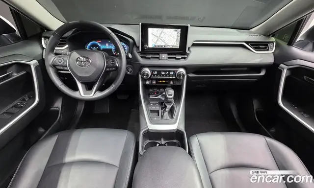 Toyota RAV4 2023 2.5 автомат (гидро), миниатюра 7