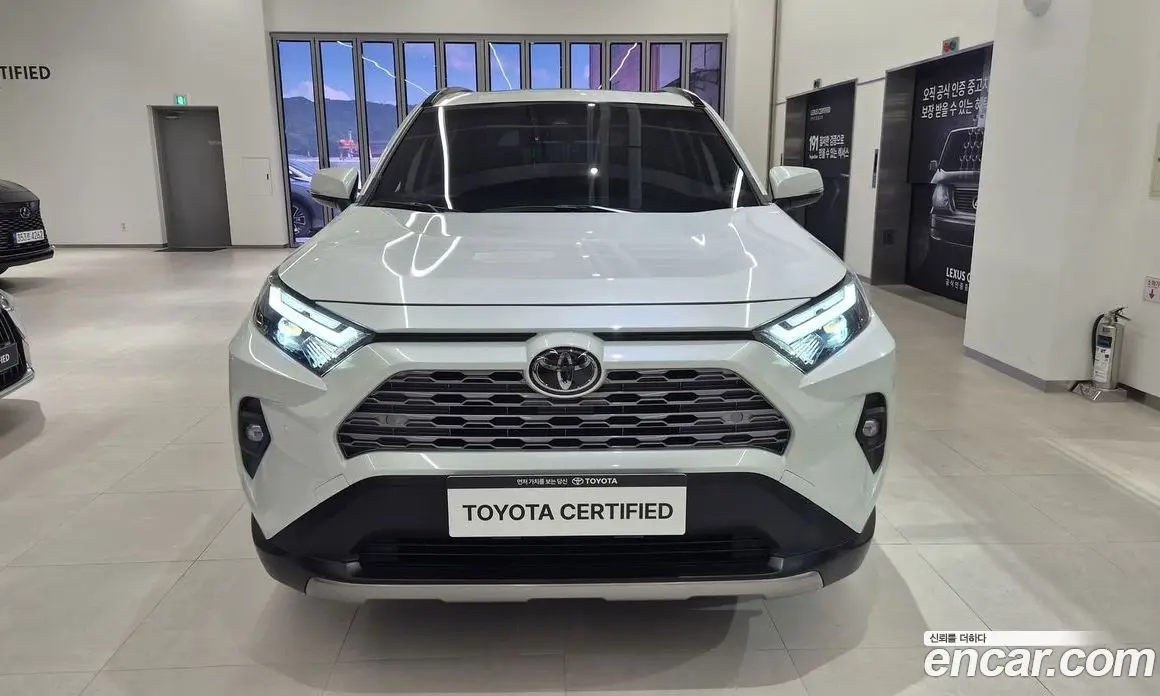 Toyota RAV4 2025 2.5 автомат (вариатор), фото 3